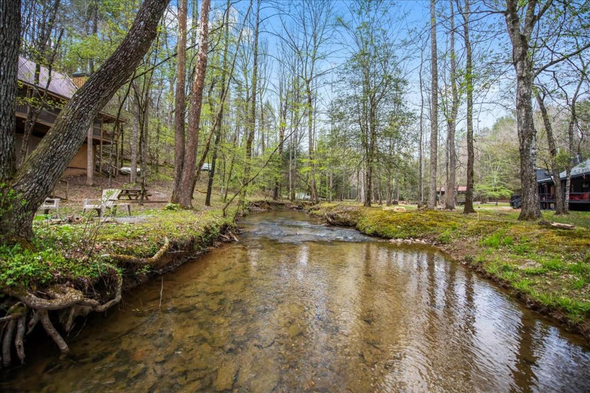 הוילה אלייז'ה Cozy Cabin Beside Briar Creek, Fire Pit, Wifi מראה חיצוני תמונה
