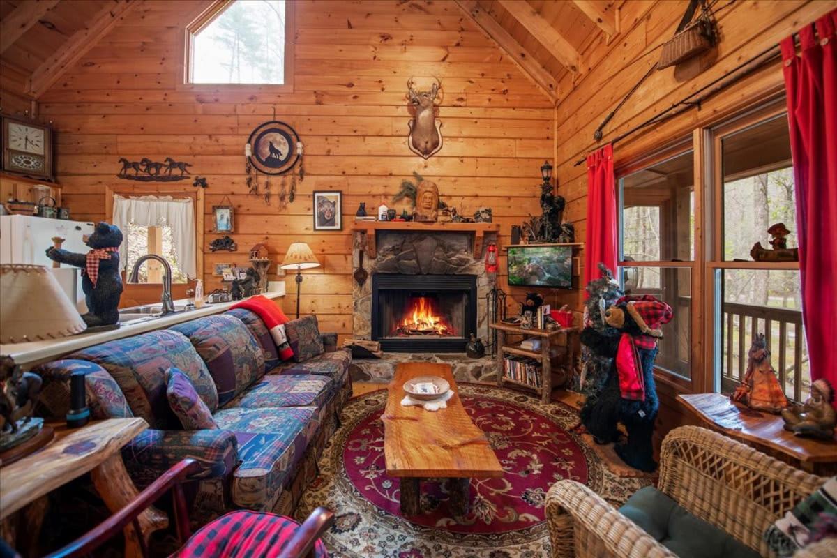 הוילה אלייז'ה Cozy Cabin Beside Briar Creek, Fire Pit, Wifi מראה חיצוני תמונה
